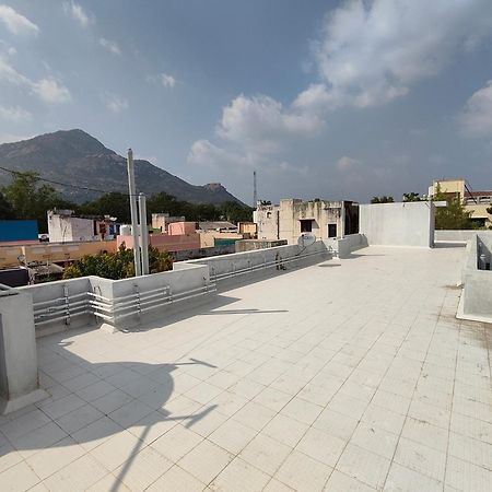 Nivas Hill View Homestay Tiruvannamalai Ngoại thất bức ảnh